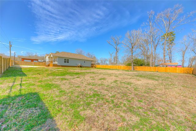 277 Vicksburg Lane, Livingston, TX 77351