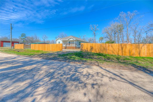 277 Vicksburg Lane, Livingston, TX 77351