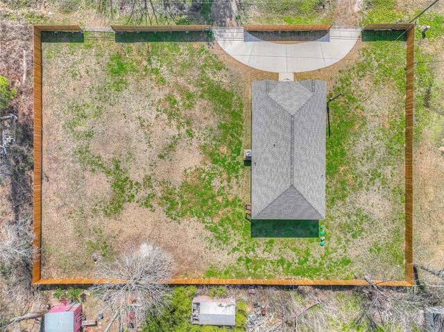 277 Vicksburg Lane, Livingston, TX 77351