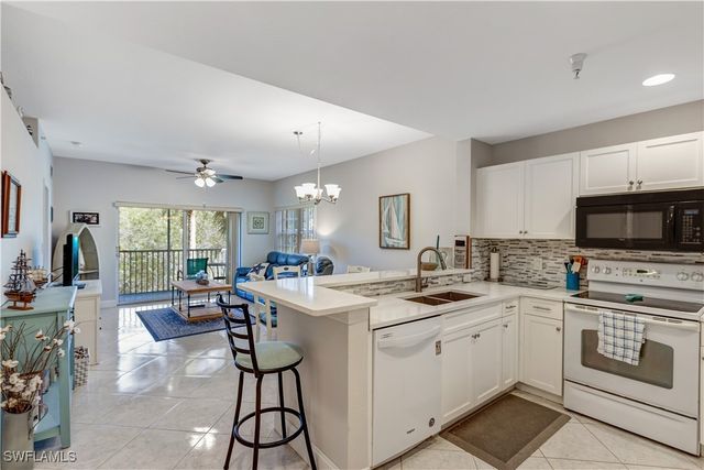 4530 Botanical Place CIR 206, Naples, FL 34112