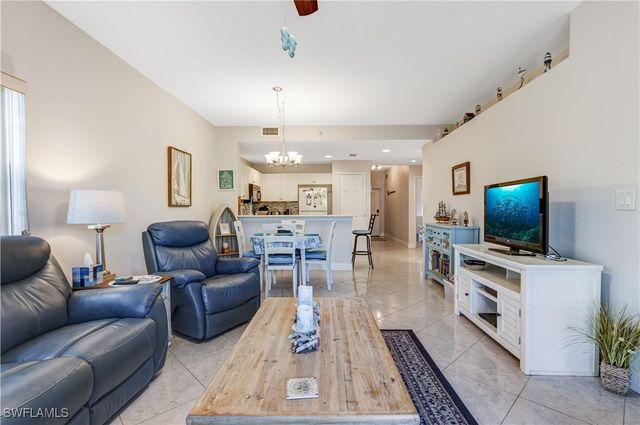 4530 Botanical Place CIR 206, Naples, FL 34112