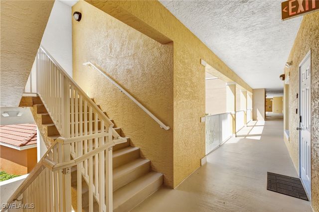 4530 Botanical Place CIR 206, Naples, FL 34112