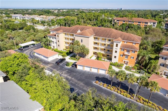 4530 Botanical Place CIR 206, Naples, FL 34112