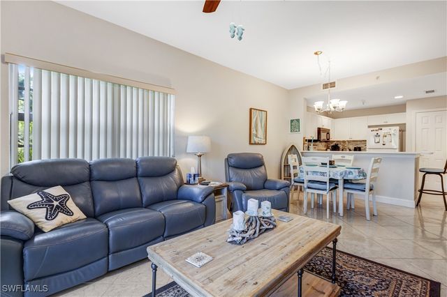 4530 Botanical Place CIR 206, Naples, FL 34112