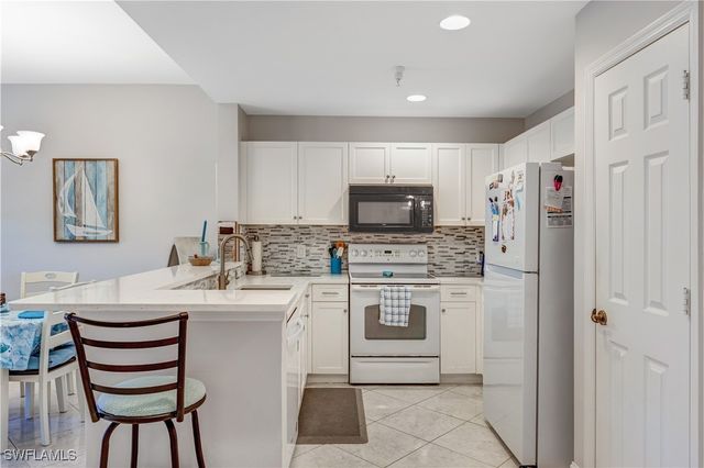 4530 Botanical Place CIR 206, Naples, FL 34112