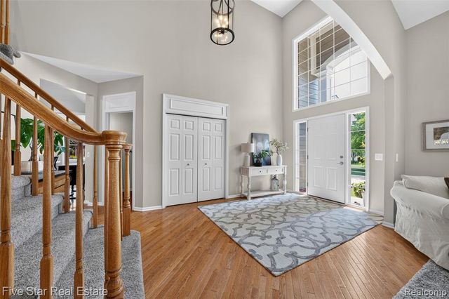 1750 Cheshire Lane, Commerce Twp, MI 48382