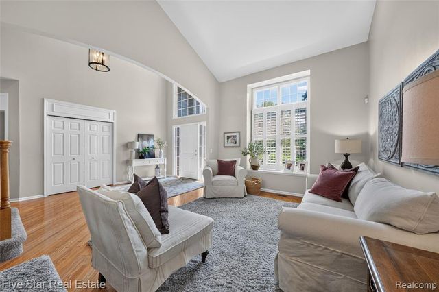 1750 Cheshire Lane, Commerce Twp, MI 48382