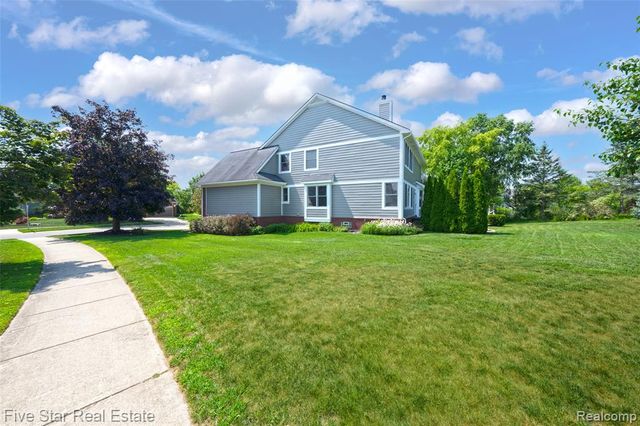 1750 Cheshire Lane, Commerce Twp, MI 48382