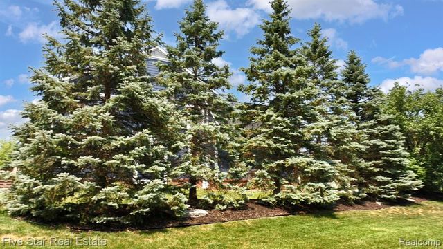 1750 Cheshire Lane, Commerce Twp, MI 48382