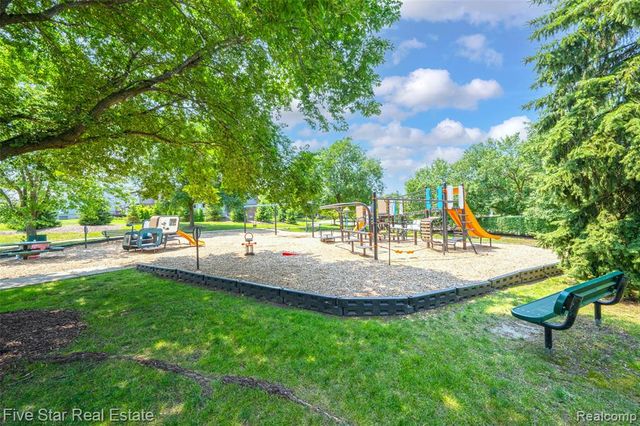 1750 Cheshire Lane, Commerce Twp, MI 48382