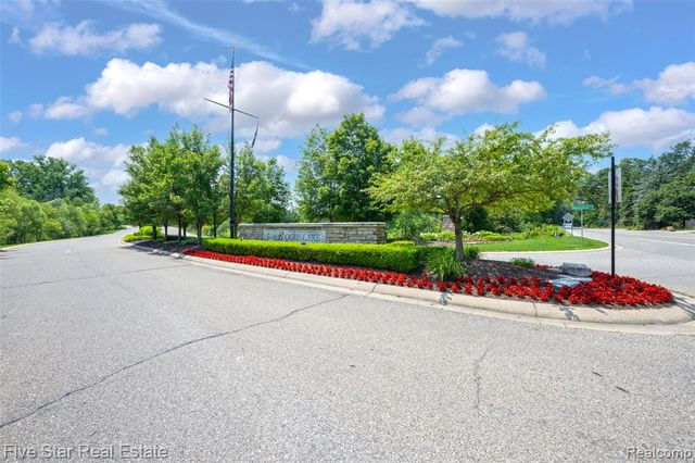 1750 Cheshire Lane, Commerce Twp, MI 48382
