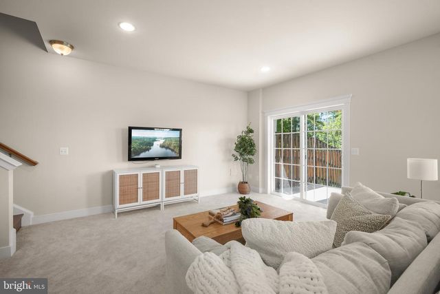 210 UPPER BROOK TER, Purcellville, VA 20132