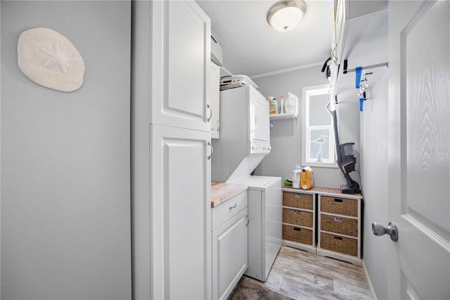 171 CROWN POINT DRIVE, Nokomis, FL 34275