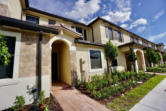 3429 W 111 Place, Hialeah, FL 33018