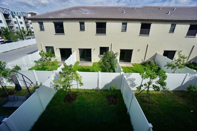 3429 W 111 Place, Hialeah, FL 33018