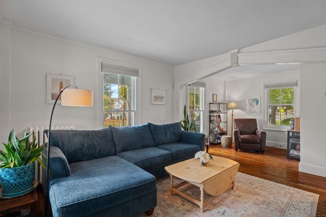 209 Main Street, Deep River, CT 06417