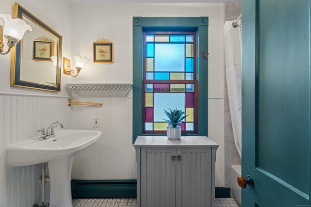 209 Main Street, Deep River, CT 06417