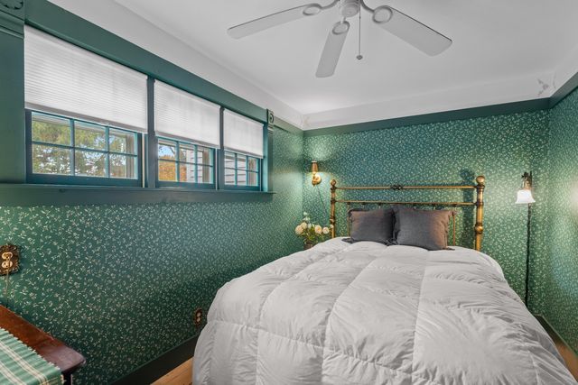 209 Main Street, Deep River, CT 06417