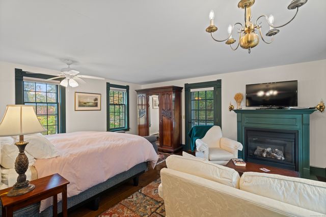 209 Main Street, Deep River, CT 06417