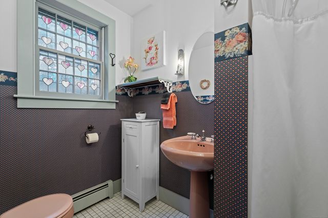 209 Main Street, Deep River, CT 06417