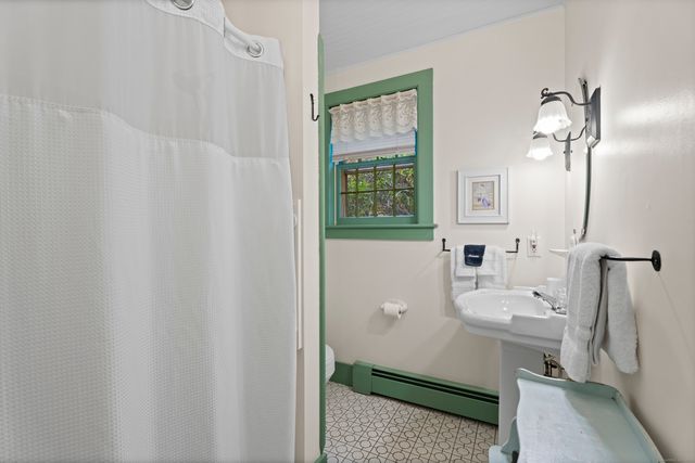 209 Main Street, Deep River, CT 06417