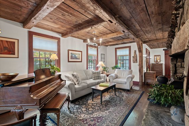 209 Main Street, Deep River, CT 06417