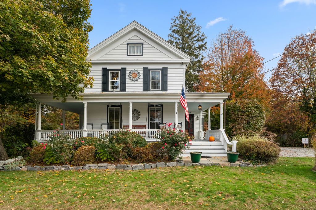 209 Main Street, Deep River, CT 06417