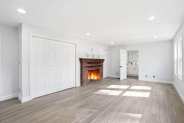 357 Wareham St, Middleboro, MA 02346