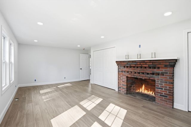 357 Wareham St, Middleboro, MA 02346