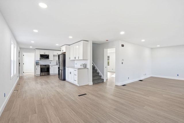 357 Wareham St, Middleboro, MA 02346
