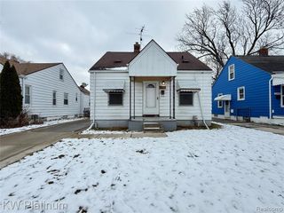 22448 Lambrecht Avenue, Eastpointe, MI 48021