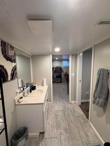 564 Carolina Street, Gary, IN 46402