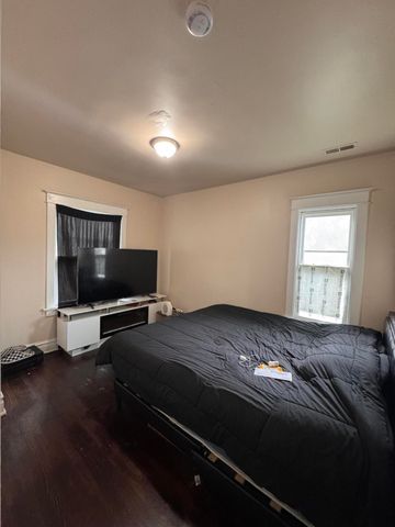 564 Carolina Street, Gary, IN 46402