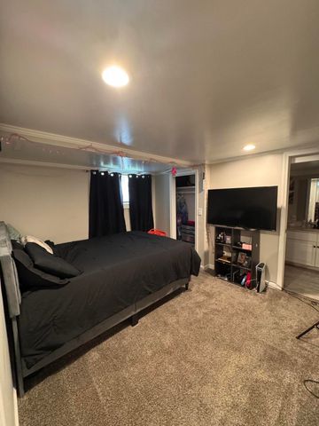 564 Carolina Street, Gary, IN 46402