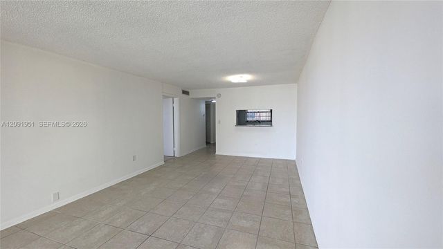 10865 SW 112th Avenue 312, Miami, FL 33176