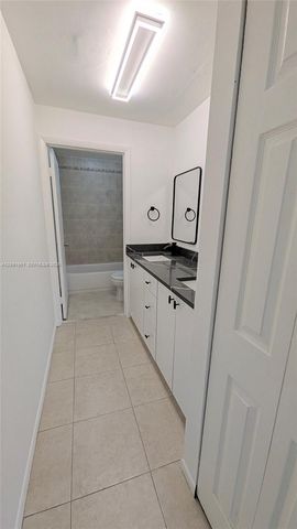 10865 SW 112th Avenue 312, Miami, FL 33176