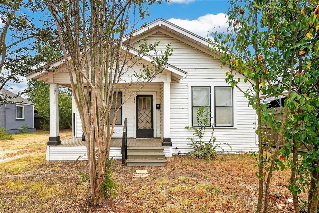 203 North Haswell Drive, Bryan, TX 77803 — photo 2