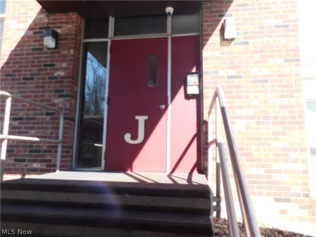 3080 N River Road J5, Warren, OH 44483