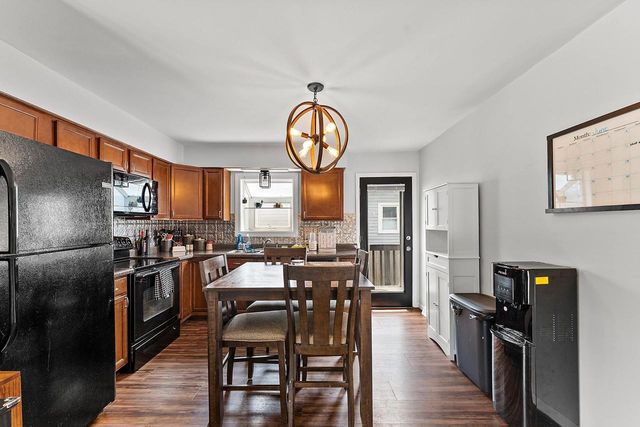 707 N SAWYER STREET, Oshkosh, WI 54902