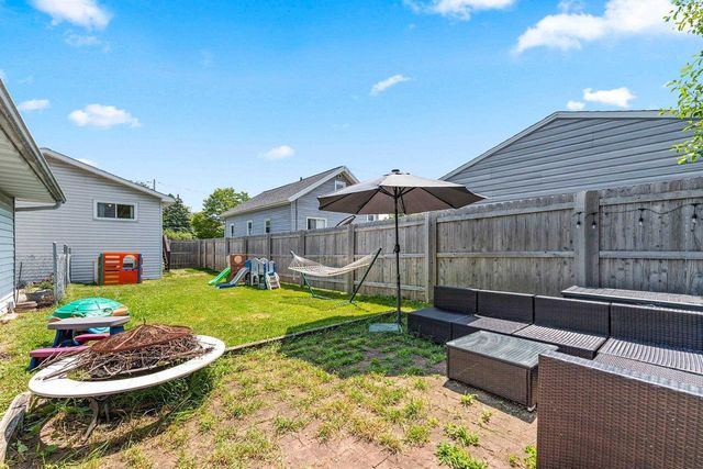 707 N SAWYER STREET, Oshkosh, WI 54902