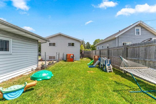 707 N SAWYER STREET, Oshkosh, WI 54902