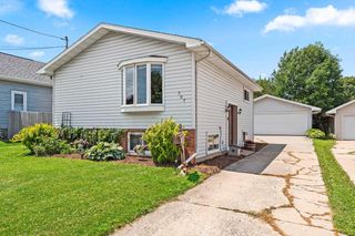 707 N SAWYER STREET, Oshkosh, WI 54902