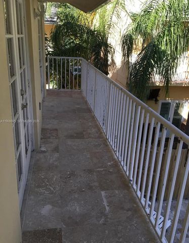 3087 Shipping Ave, Miami, FL 33133