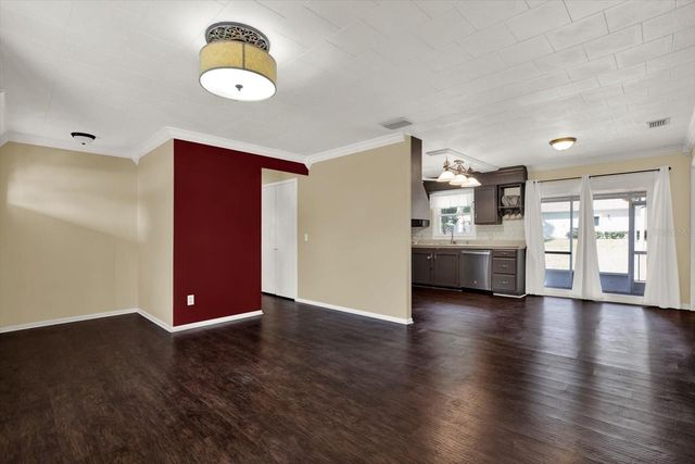 5923 14TH STREET, Zephyrhills, FL 33542