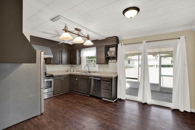 5923 14TH STREET, Zephyrhills, FL 33542