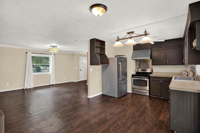 5923 14TH STREET, Zephyrhills, FL 33542