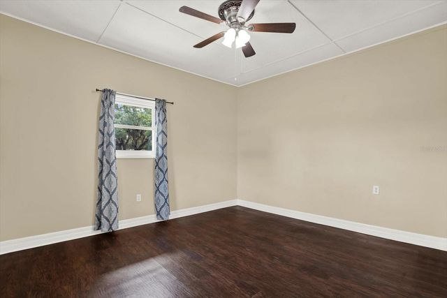 5923 14TH STREET, Zephyrhills, FL 33542