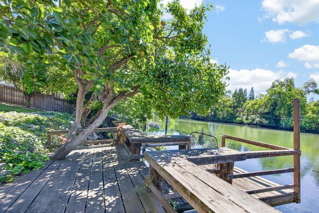 2920 Canal Dr, Stockton, CA 95204