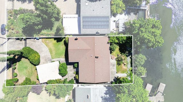 2920 Canal Dr, Stockton, CA 95204