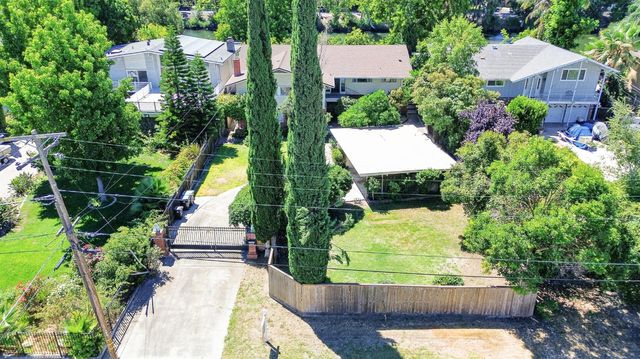 2920 Canal Dr, Stockton, CA 95204